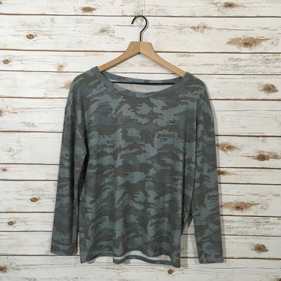 Chaser Tops - NWT Chaser Camo Cozy Pullover - Medium